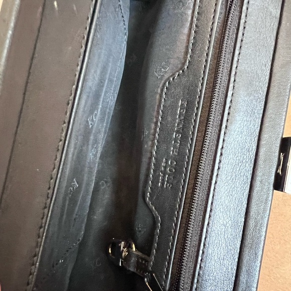 Kenneth Cole Black Genuine Leather Clasp Lock Evening Clutch With Chain … - Picture 4 of 9